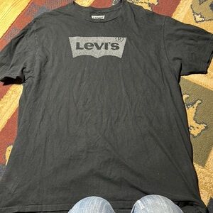 Mens Levi’s t shirt​​